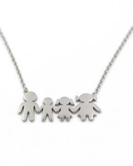 388 kolie oikogeneia ena agori ena koritsi