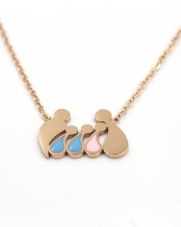 414 kolie oikogeneia me dyo agoria kai ena koritsi