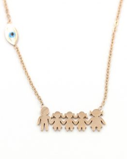 ΚΟΛΙΕ ΜΠΑΜΠΑΣ ΜΑΜΑ ΚΑΙ ΤΡΙΑ ΚΟΡΙΤΣΙΑ kolie mpampas mama kai tria koritsia