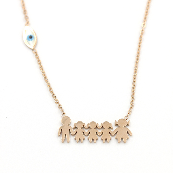 ΚΟΛΙΕ ΜΠΑΜΠΑΣ ΜΑΜΑ ΚΑΙ ΤΡΙΑ ΚΟΡΙΤΣΙΑ kolie mpampas mama kai tria koritsia