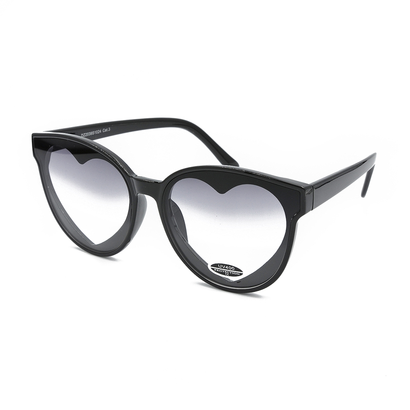 ΓΥΑΛΙΑ ΗΛΙΟΥ ΜΑΥΡΑ ΜΕ ΦΑΚΟΥΣ ΣΕ ΣΧΗΜΑ ΚΑΡΔΙΑΣ gialia hlioy mayra me fakoys se sxhma kardias