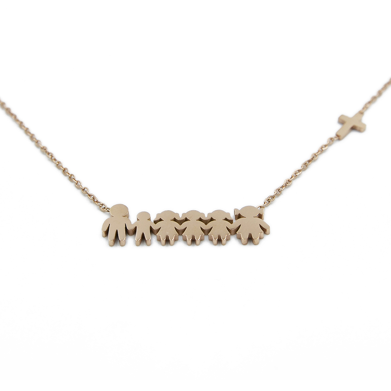 ΚΟΛΙΕ ΟΙΚΟΓΕΝΕΙΑ ΜΠΑΜΠΑΣ ΜΑΜΑ ΤΡΙΑ ΚΟΡΙΤΣΙΑ ΚΑΙ ΕΝΑ ΑΓΟΡΙ kolie oikogeneia mpampas mama tria koritsia kai ena agori