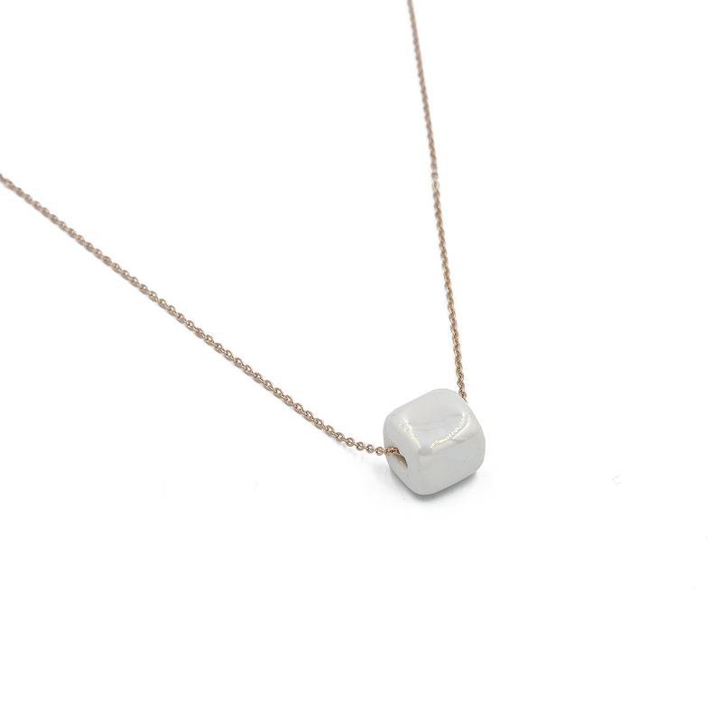 ΚΟΛΙΕ ΜΕ ΧΑΝΤΡΑ ΛΕΥΚΗ ΠΕΡΛΑ ΑΠΟ ΑΤΣΑΛΙ kolie me xantra leyki perla apo atsali