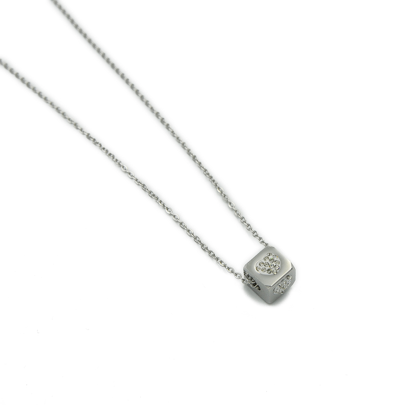 ΚΟΛΙΕ ΣΕ ΣΧΗΜΑ ΚΥΒΟΥ ΜΕ ΚΑΡΔΙΑ ΑΠΟ ΑΤΣΑΛΙ kolie se sxhma kyvoy me kardia apo atsali